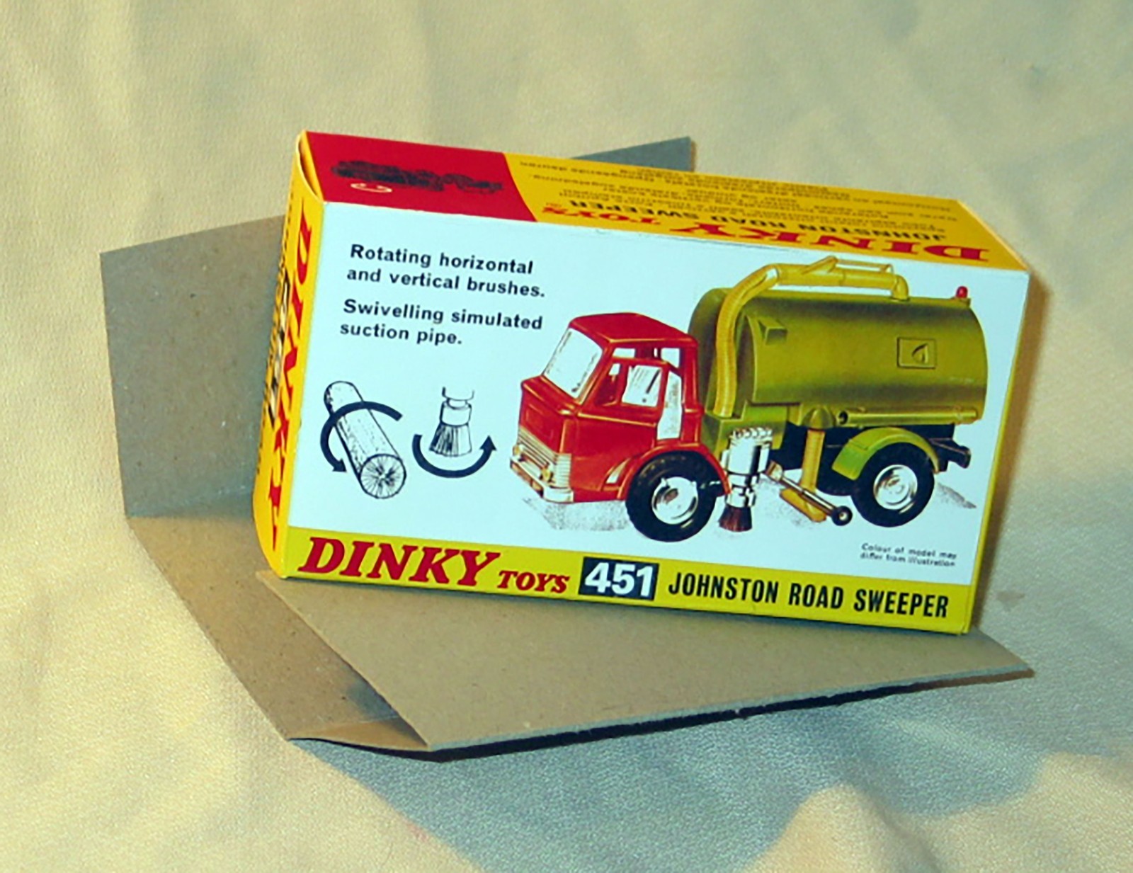 Dinky 451, Johnston Road Sweeper - Free Price Guide & Review