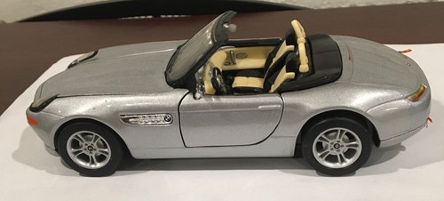 1999 CORGI BMW Z8 DIECAST TOY CAR,SS7741, PRE-OWNED - Picture 4 of 14
