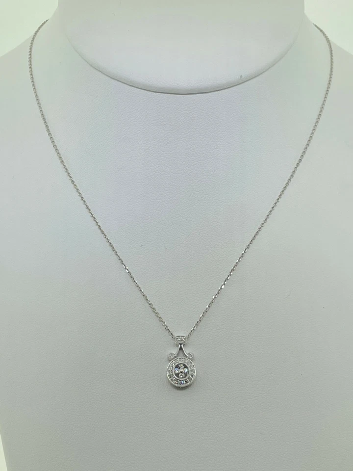 Pingente e colar de halo de diamante inspirado no vintage ouro branco 14k Gabriel & Co. - Imagem 3 de 4
