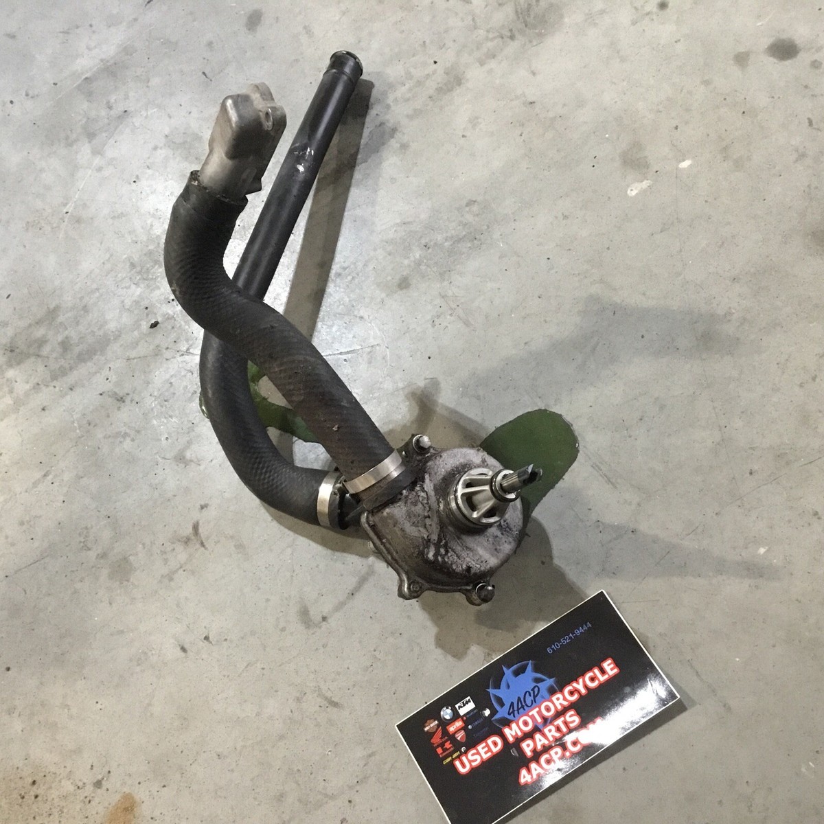 08-10 KAWASAKI ZX10R WATER PUMP WITH HOSES 49044-0008 | eBay