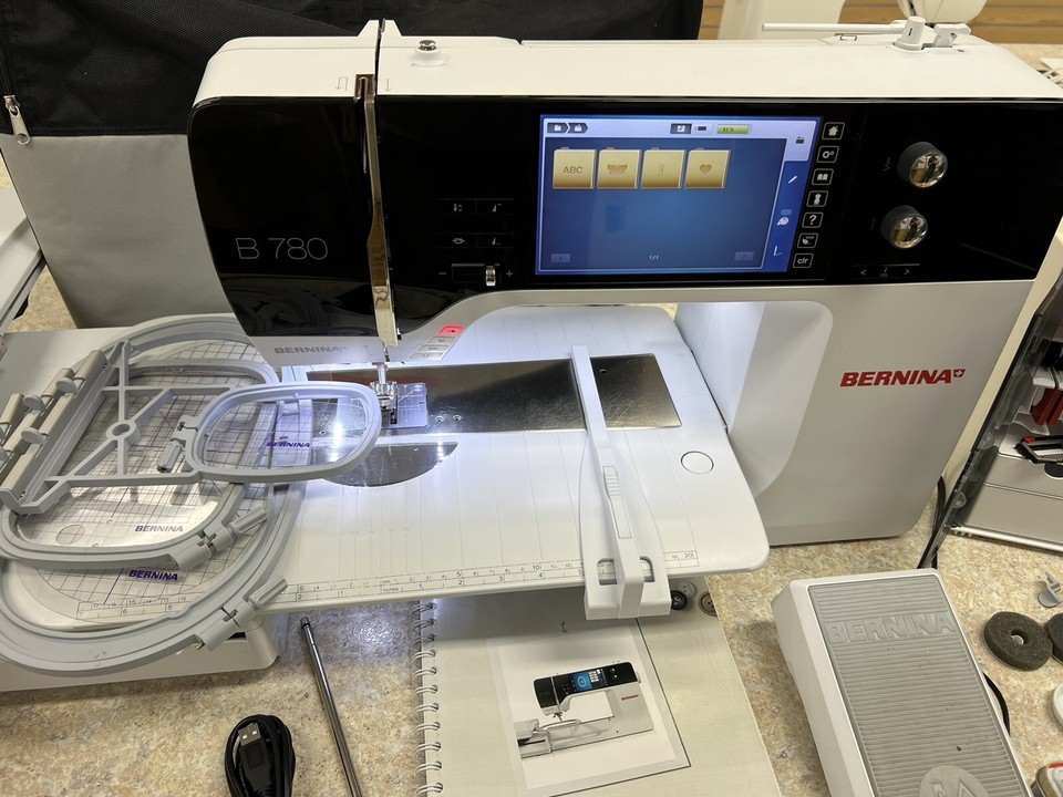 Bernina 780 Sewing, Quilting, Embroidery Machine w/ BSR Stitch