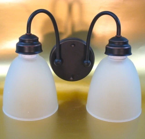 Lámpara de tocador de 2 lámparas CE bronce frotado con aceite marrón metálico NUEVA CAJA ABIERTA Foto 3 de 4