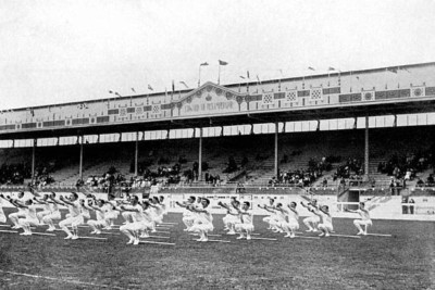 Turnen London Olympische Spiele Die französische Mannschaft führt ihre Routine 4x6 Foto