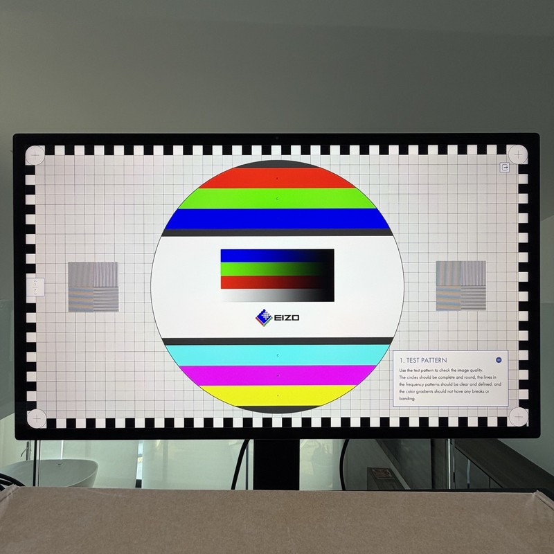 Apple Studio Display 27" 5K Retina A2525 Standard Glass VESA Mount 2022; 1 of 2