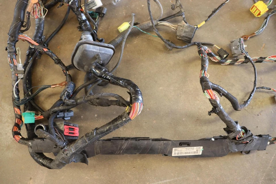 Dodge Ram 2500 2011 5,7 L SLT doble cabina carrocería cableado principal arnés OEM Foto 3 de 4