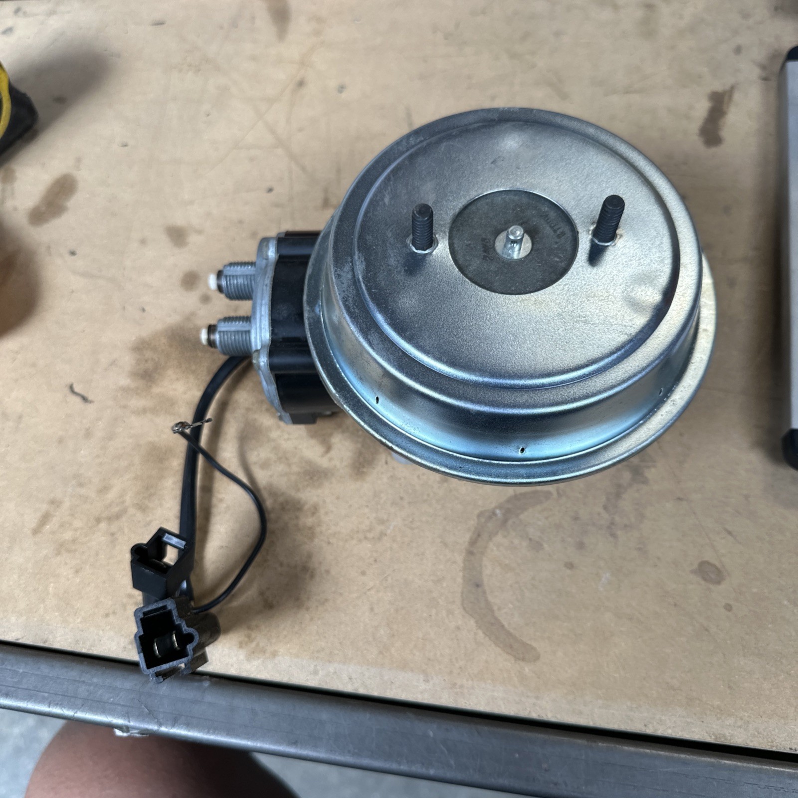 Mopar NOS  4179306 Speed control servo motor. Broken Corner On Plastic, See Pic