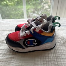 Champion Unisex Kids Size 5 Low Top Lace-Up Athletic Sneakers Colorblock Logo