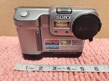 VTG 1999 SONY FD Mavica Camera MVC-FD83 Digital Still Camera 3x Optical ESTATE