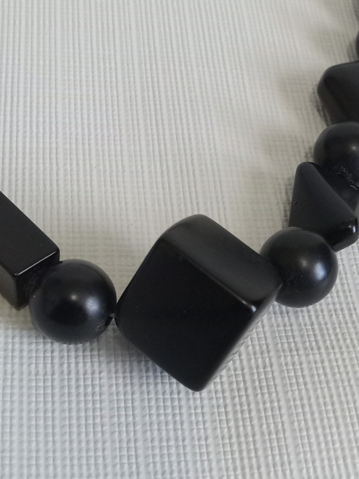 Solid Black Lightweight Single Strand Geometric M… - image 3