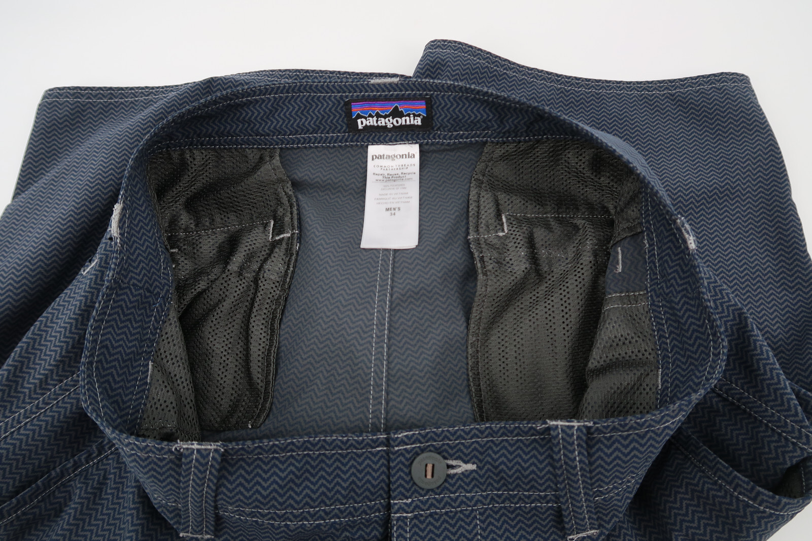 Patagonia Mens 34 Terre Planing Walk Shorts Navy Geometric Boardshorts thumbnail 5