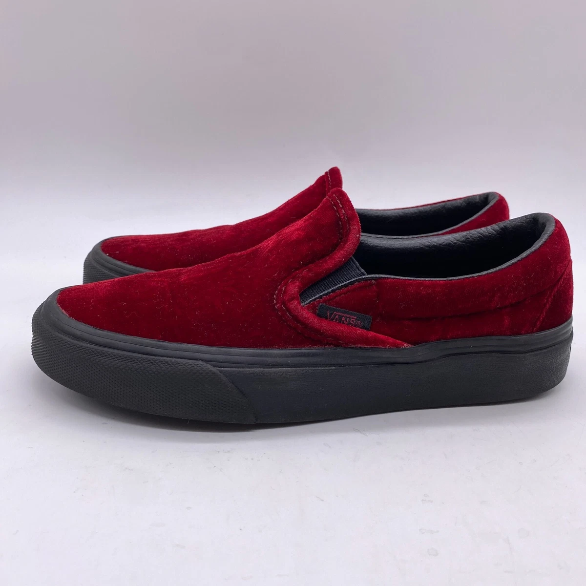Vans Off The Wall Women Size 5 Red Velvet Sneakers Low Top Slip On