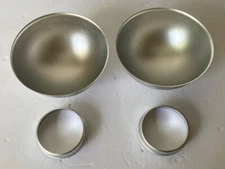 Wilton Aluminum CakePan/baking mold Sphere Globe Sports Ball Soccer Basketball