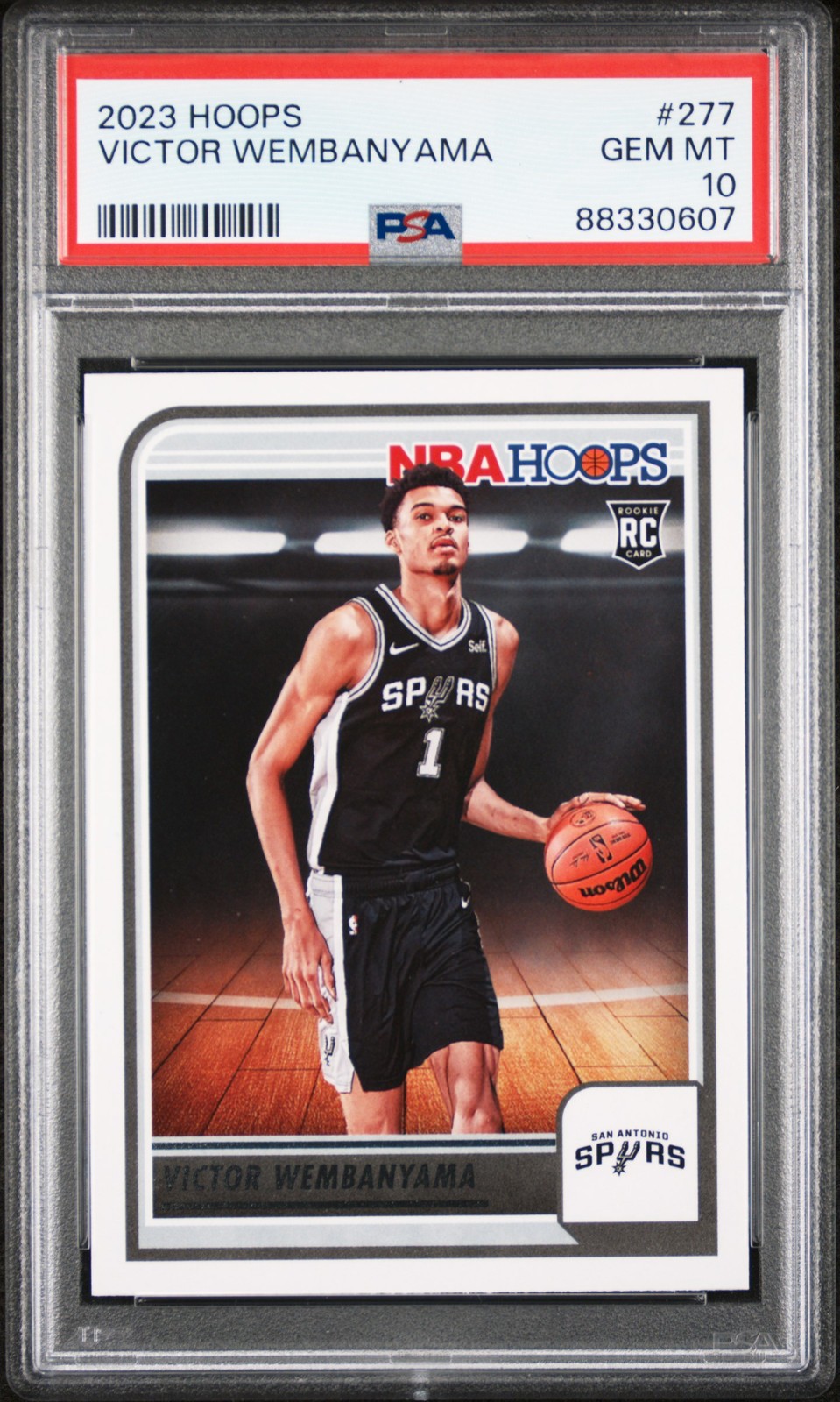 2023-24 Hoops #277 Victor Wembanyama PSA 10 RC Rookie view 1