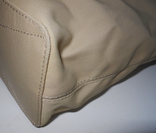 AUTH PRADA SPORT KHAKI-BEIGE NYLON 2-WAY GROMMETS SHOULDER BAG- ITALY- NEAR MINT - Foto 7 di 11