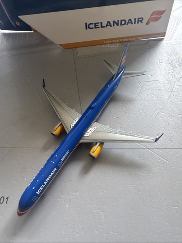 Gemini Jets 1:400 Icelandair Boeing 757-300 TF-ISK - Imagen 6 de 9