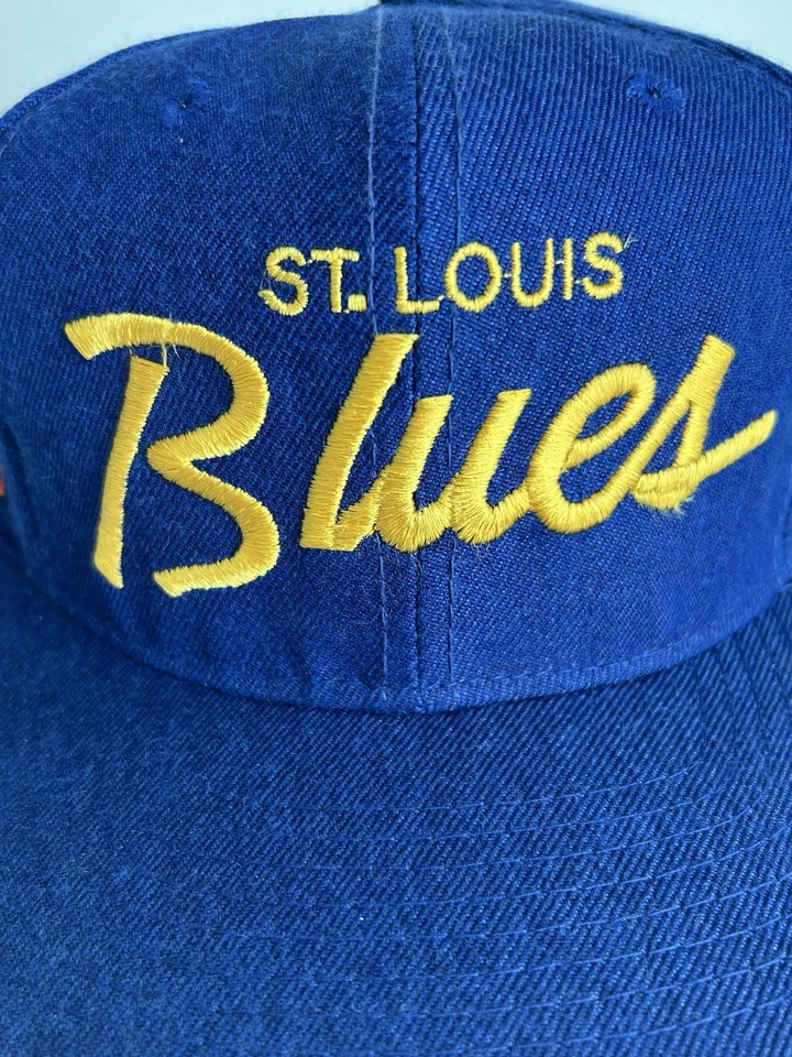 VINTAGE SPORTS SPECIALTIES ST. LOUIS BLUES WOOL SCRIPT NHL SNAPBACK HAT CAP - Image 2 of 4