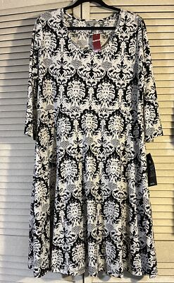 NWT Avenue 1/2 Sleeve Black And ivory Stretchy Sheath Dress Sz 18-20