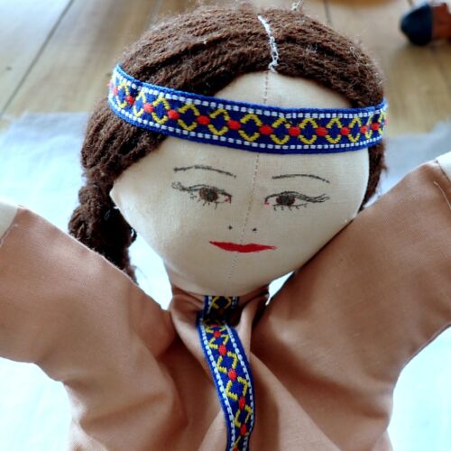 Vintage Handpuppe Indianer Indianer Mädchen handgefertigt bemalt Gesicht - Bild 11 von 12