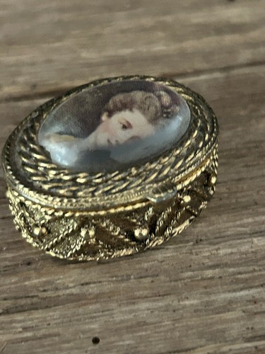 Portapillole ovale vintage vetro bubble top viso donna vittoriano filigrana oro anni '60 - Foto 5 di 9