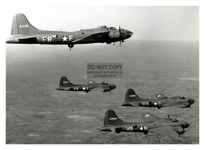 BOEING B-17 FLYING FORTRESS IN BOMBER FORMATION FLIGHT WW2 WWII 5X7 PHOTO