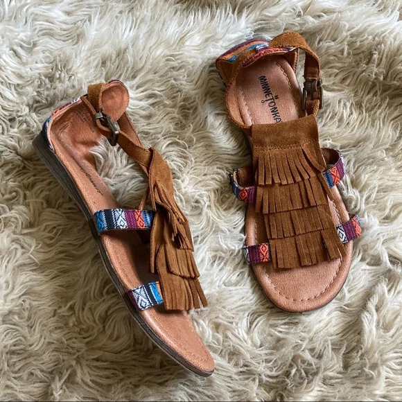 Minnetonka maui sandal deals