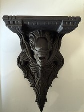 Alien/Xenomorph Shelf Bust Wall Mount – Sci‑Fi Alien Display Sculpture