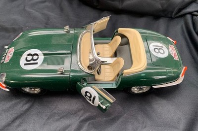 Bburago Modellauto 1:18 Jaguar  E Type E Cabriolet 1961 PKW Auto Burago