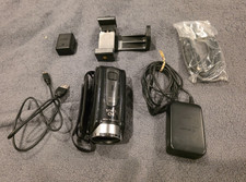 Canon VIXIA HF R400 HD Camcorder w Battery, Charger, Other Accessories