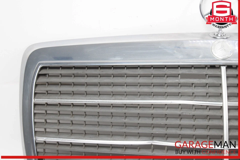 Grelha frontal superior 84-93 Mercedes W201 190E 190D 2018880023 fabricante de equipamento original - Imagem 2 de 4