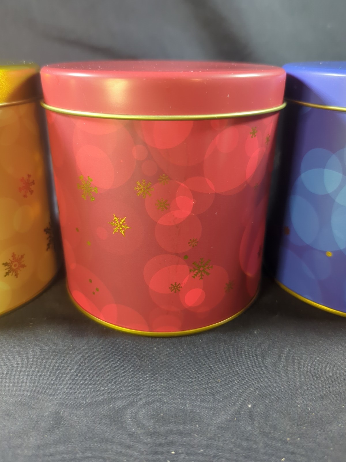 Set of 3 Christmas Gift Wrap Snowflake Truffle Tins Metal Storage Container Rare