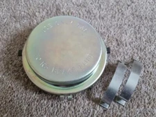 CHEVROLET CORVETTE C2 MASTER CYLINDER CAP - NO POWER BRAKE WITH CLAMPS & GASKET