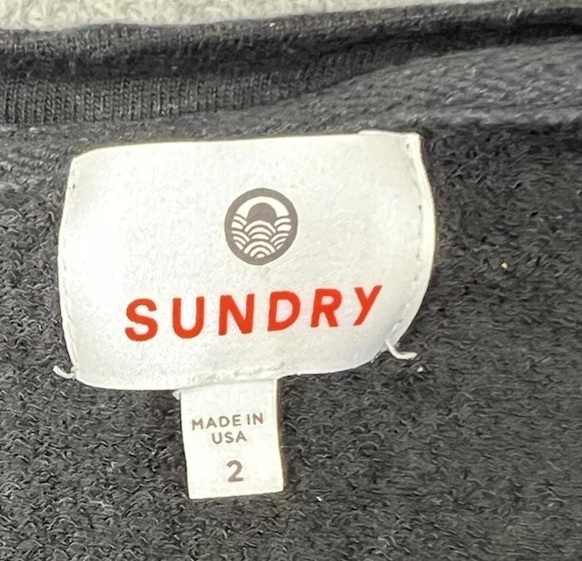 Sudadera Sundry Anthropologie para mujer 2 rayas negras cuello redondo EE. UU. Cozycore Foto 2 de 4