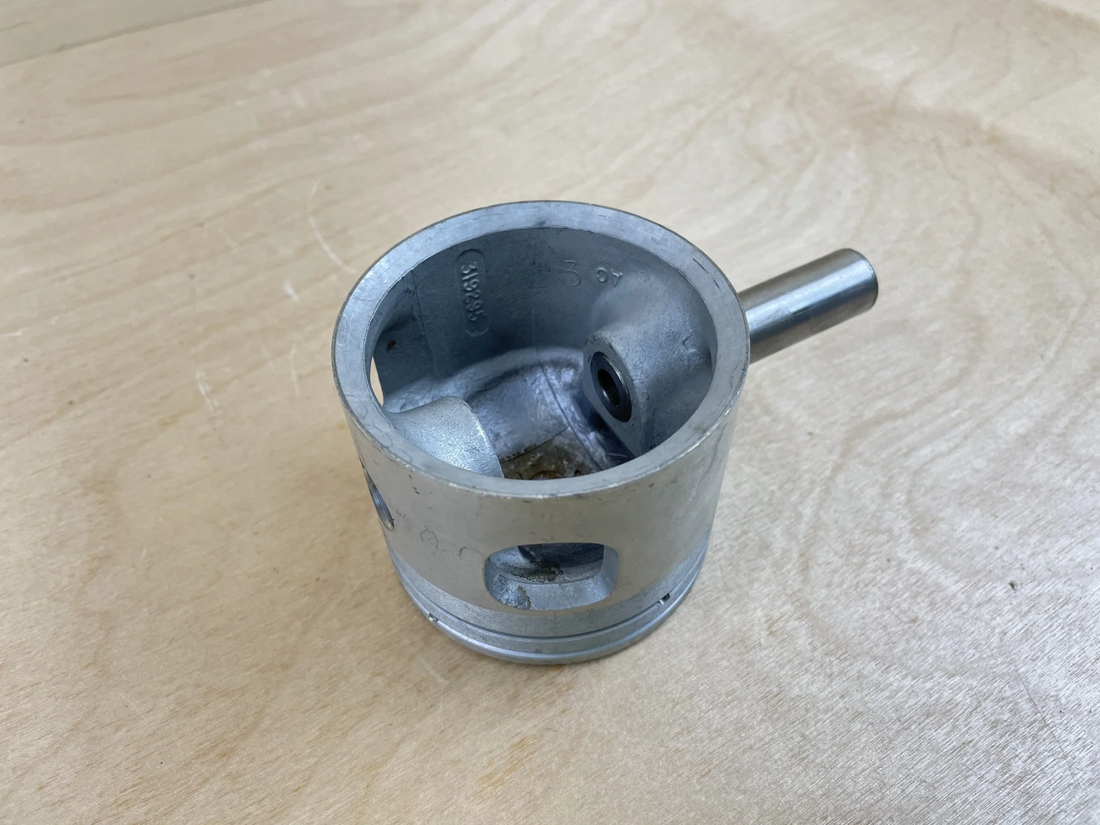 Oem* 0730p23 OMC Johnson EVINRUDE Piston 386311 0386311 for sale 