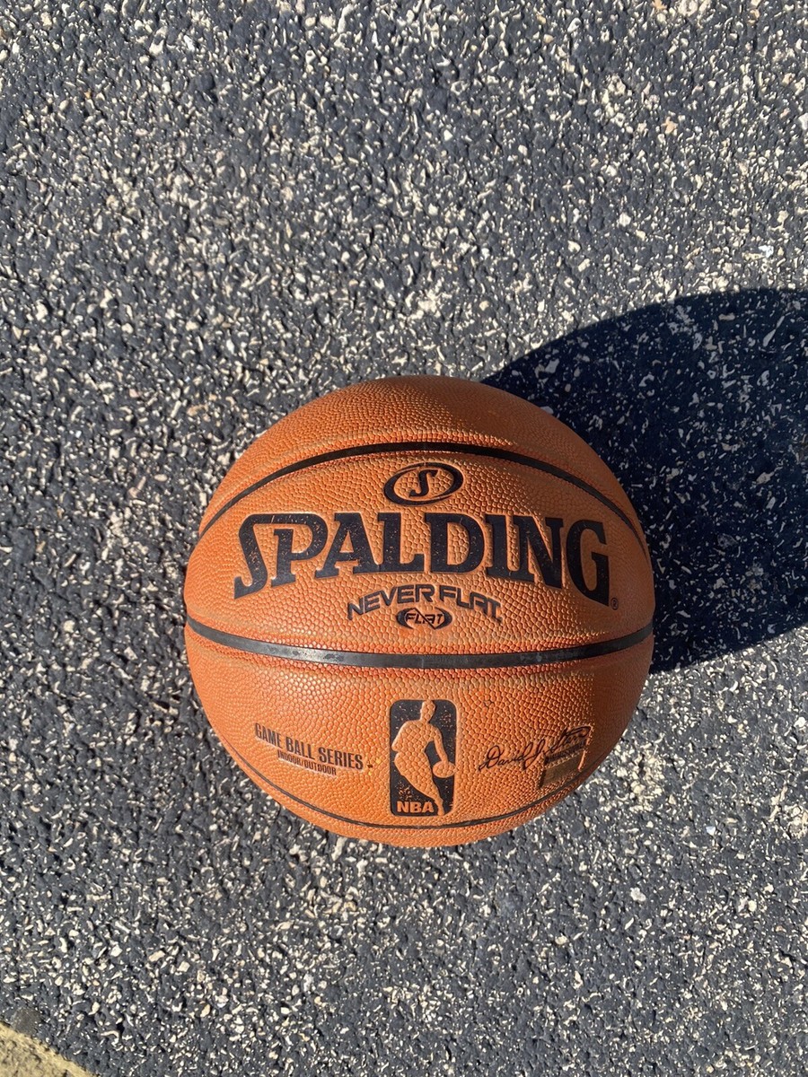 Spalding Never flat, NBA Official Game Ball Series .David J