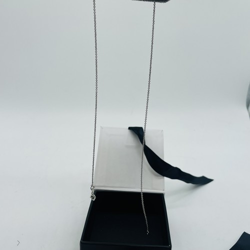 Collar para mujer Cate and Chloe con halo de oro blanco de 18 quilates joyería en caja - Imagen 3 de 4