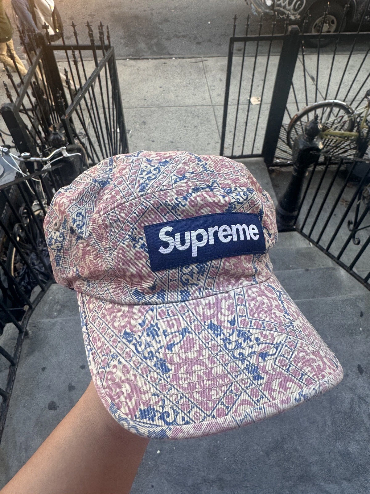 CASQUETTE DE CAMP / CARTES FLORALES EN SERGÉ CHINO LAVÉ SUPRÊME FW21