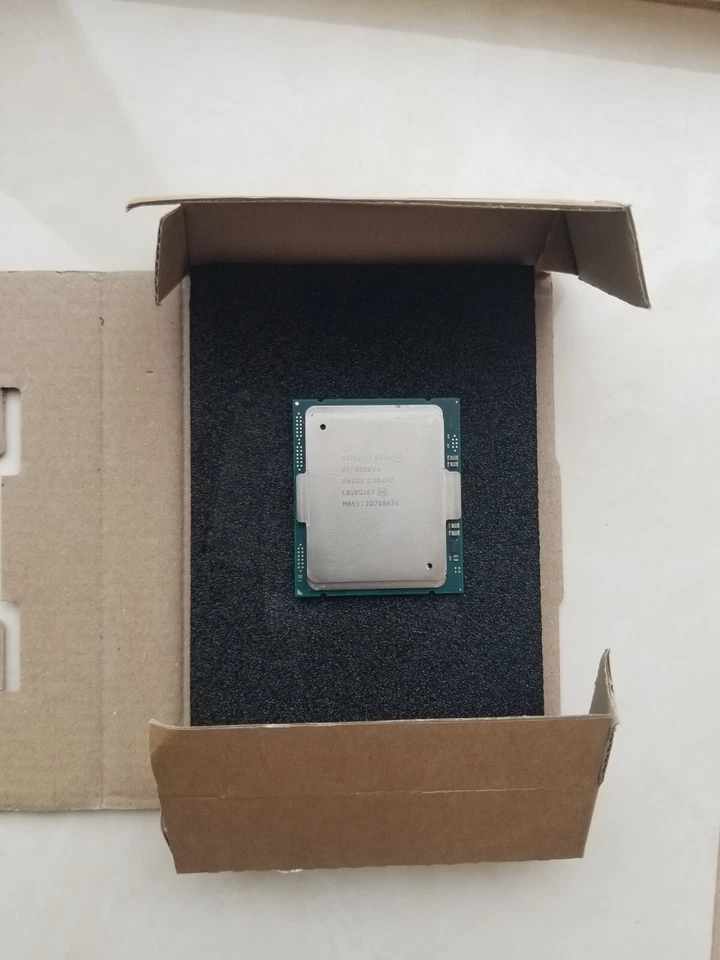 Processore Intel xeon E7-8880v4 fujitsu - Immagine 2 di 4