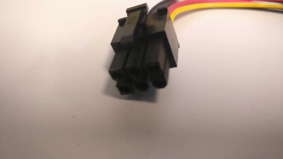 2x 4 Pin Molex/IDE weiblich auf 6 Pin PCI Express (PCI-E) weiblich Stromadapter - Bild 3 von 4