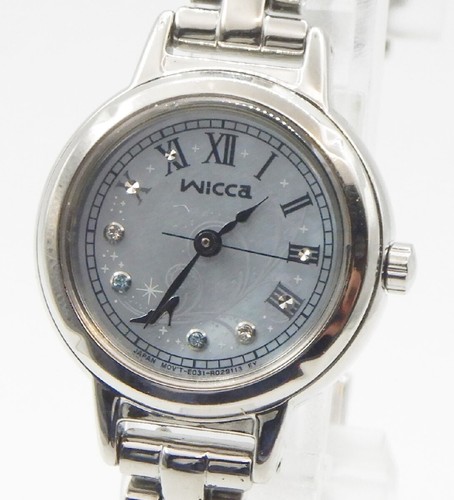 CITIZEN wicca Disney Cenicienta tecnología solar resistente al agua reloj de ... - Imagen 2 de 4