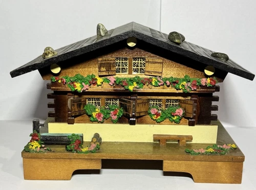 SWISS CHALET MUSIC BOX  HINGED TRINKET BOX MUSIC BOX NOT FUNCTIONING ESTATE FIND