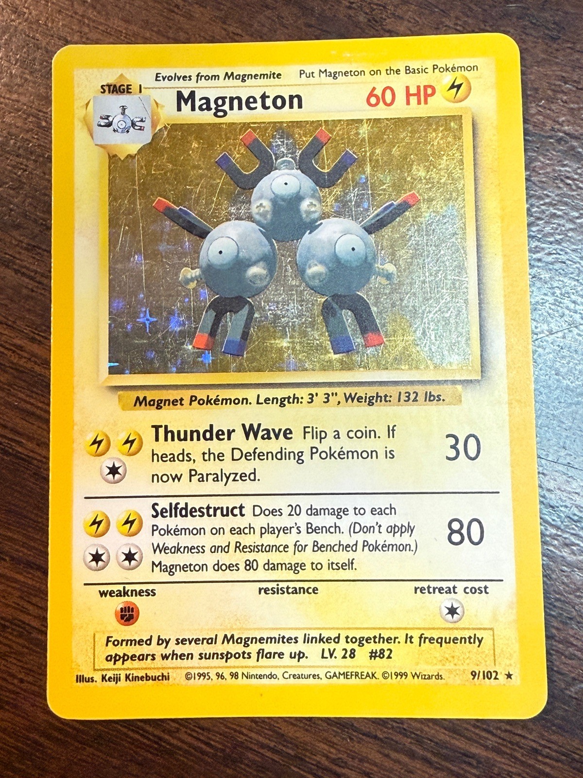 MAGNETON 9/102 HOLOFOIL BASE SET (BS) 1999 POKEMON LP