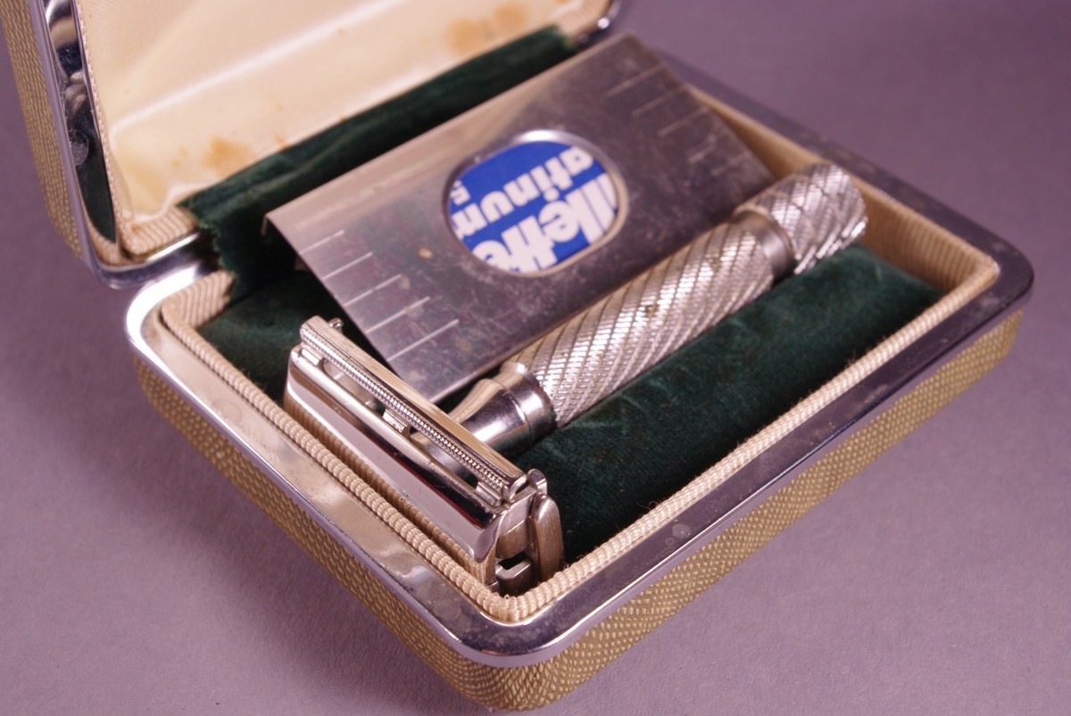 English Gillette Aristocrat NO 66 Safety Razor Orig Box (№#09) | eBay