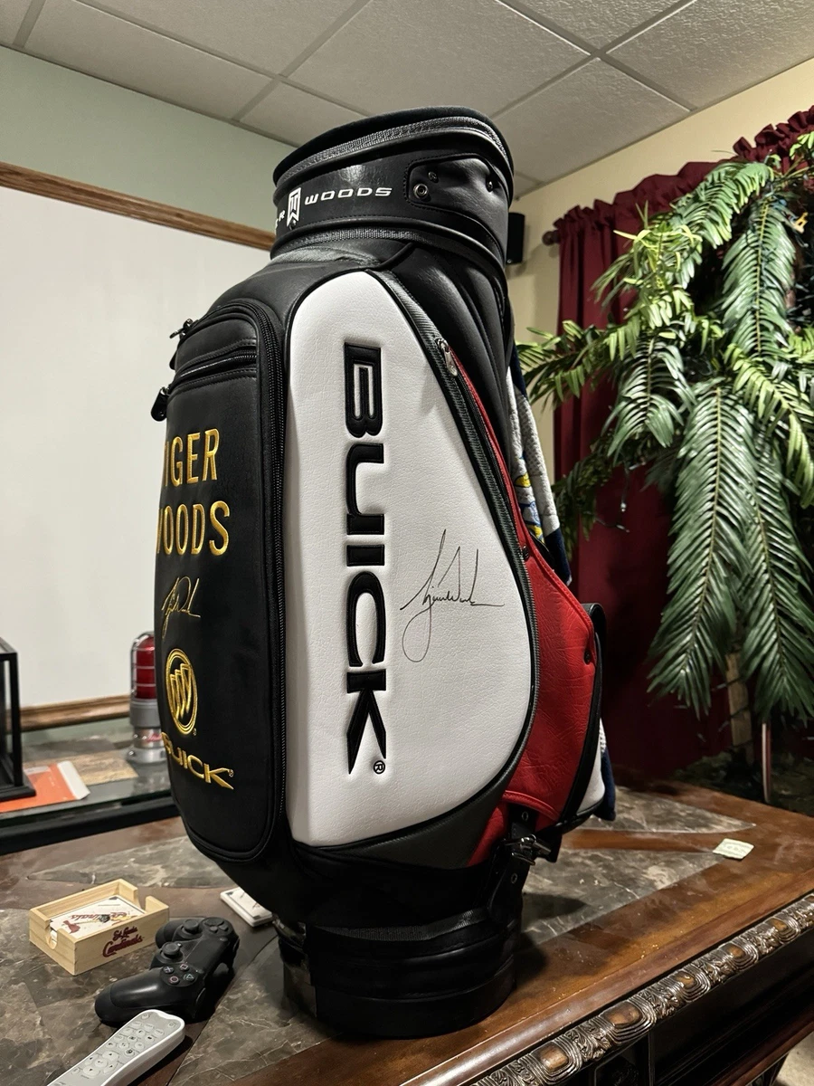 Tiger Woods サイン入り BUICK ゴルフバッグ Tiger Woods Golf Staff Bag BUICK TIGER SLAM Bag Signed by Tiger