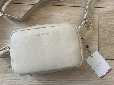 TOMMY HILFIGER Kameratasche Logo Tape CROSSBODY