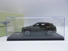 1/43 Bentley Bentayga V8 SUV Late Model British Racing Green Minicar