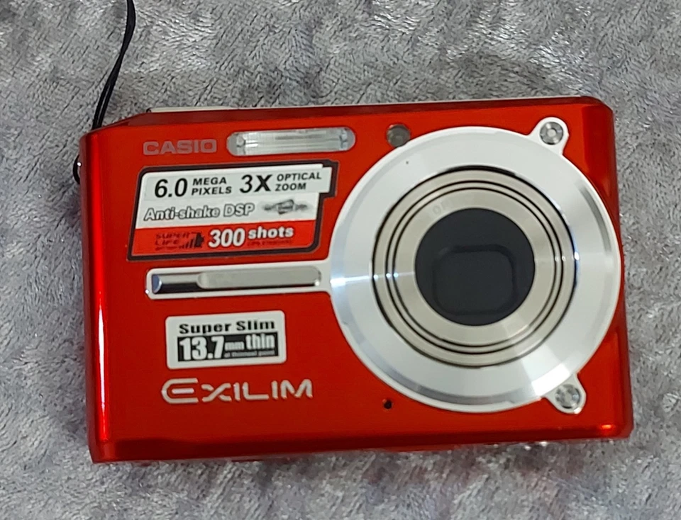 Casio Exilim EX-S600 Digitalkamera/Kamera rot