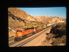 15009 VINTAGE Train Engine Photo 35mm Slide BNSF 7207 ZWSPSBD CAJON PASS 64 CA