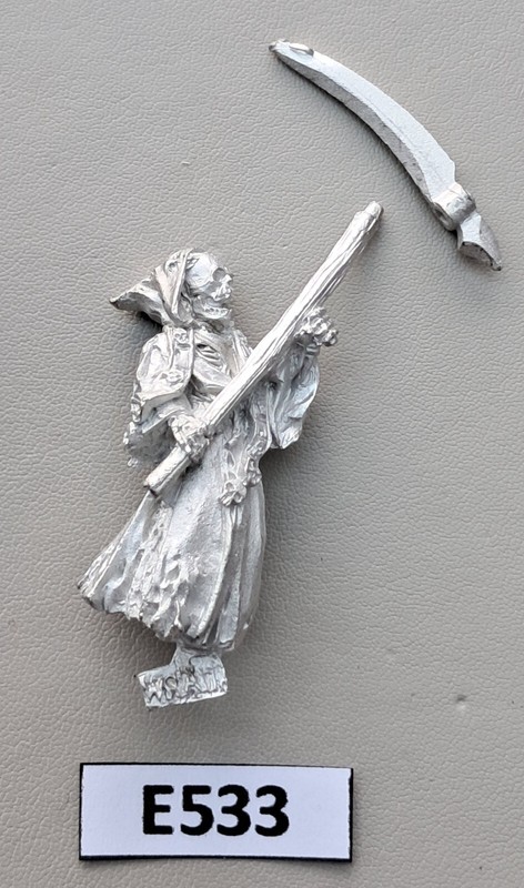 Vampire Counts Undead Wraith with Scythe GW - (E533)  Metal