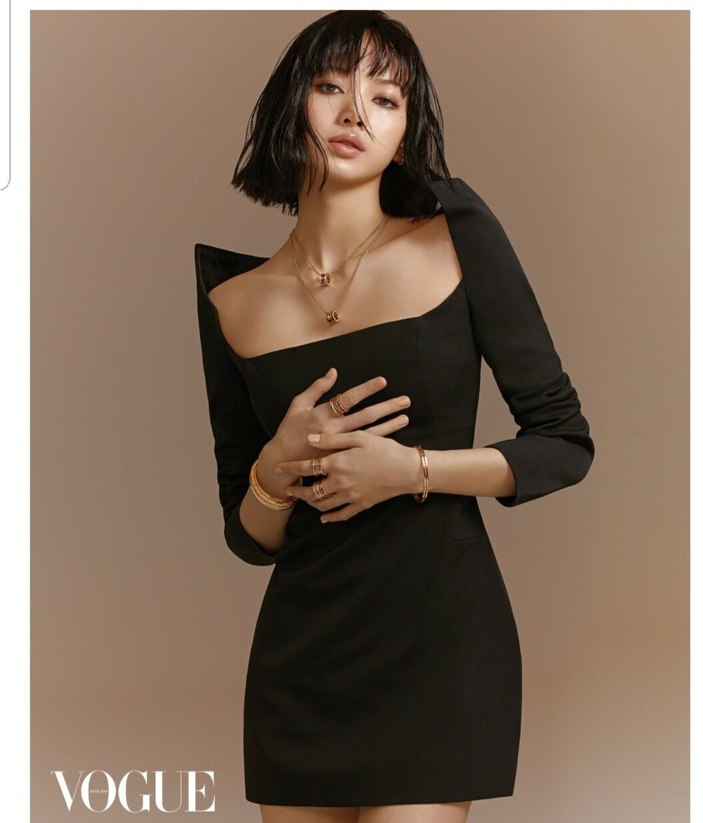 女性情報誌 Vogue Thailand Magazine July 2021 Lisa 249118284x_1_grande.jpg?v=