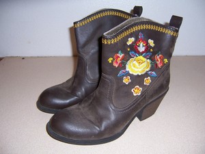 rocket cowboy boots
